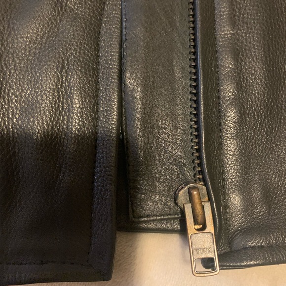 Motorcycle Leather Jacket - Picture 4 of 7